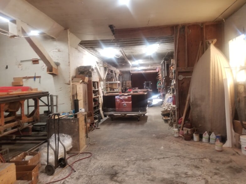 More Photos Of 14009 River Rd, Walnut Grove Industrial For Sale