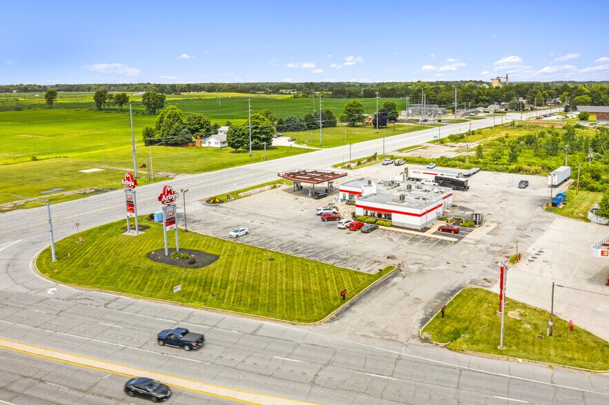 More Photos Of 795 Michigan Rd, Plymouth Service Station For Sale