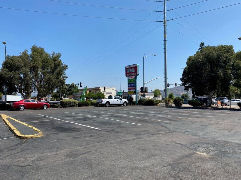 More Photos Of 8365-8375 Paradise Valley Rd, Spring Valley Unknown For Lease