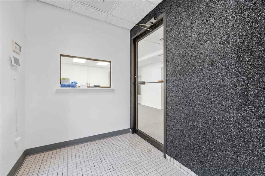 More Photos Of 616 NW 1st St, Richmond Industrial For Sale