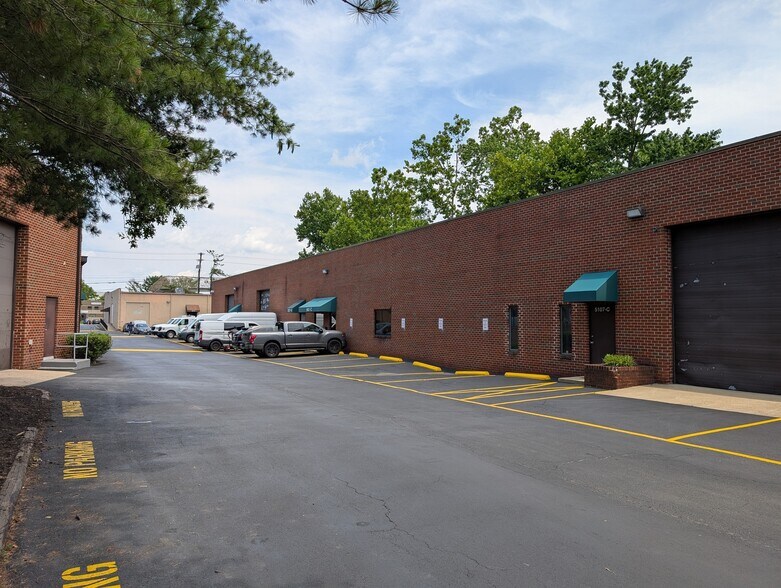 More Photos Of 5113-5123 Berwyn Rd, College Park Unknown For Lease