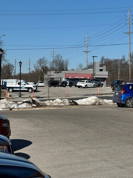 More Photos Of 10811 Manchester Rd, Kirkwood Auto Dealership For Sale
