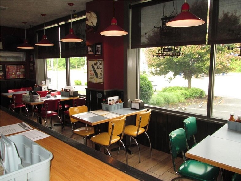 More Photos Of 3415 Rochester Rd, Lakeville Restaurant For Sale