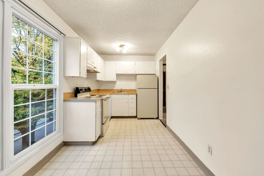 More Photos Of 1111 NE 122nd Ave, Portland Apartments For Sale