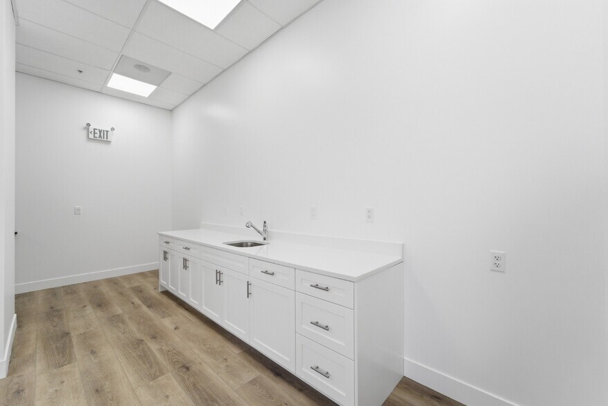 More Photos Of 1548 American Way, Payson Warehouse For Lease