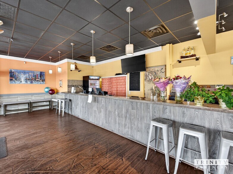 More Photos Of 5010 Old Spartanburg Rd, Taylors Freestanding For Lease