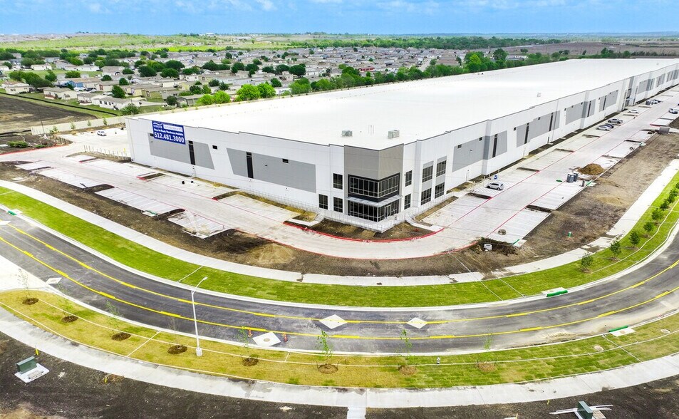 Primary Photo Of 435 Aiken Dr, San Marcos Unknown For Lease