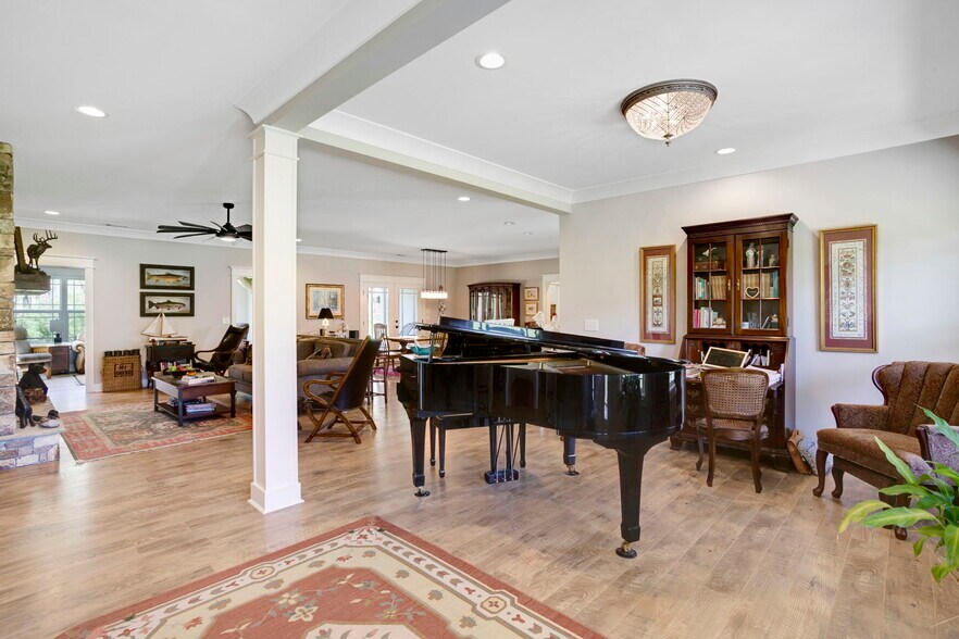 More Photos Of , Young Harris Specialty For Sale