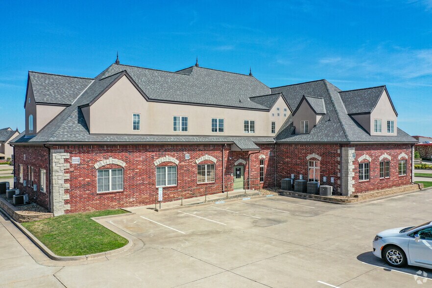 More Photos Of 4800 W San Antonio St, Broken Arrow Medical For Lease