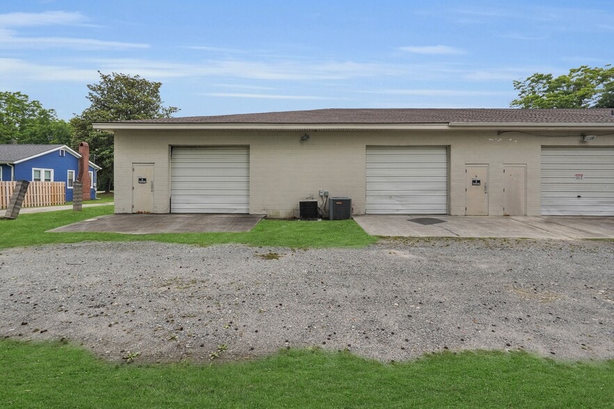 More Photos Of 1306 Heidt Ave, Savannah Office For Sale