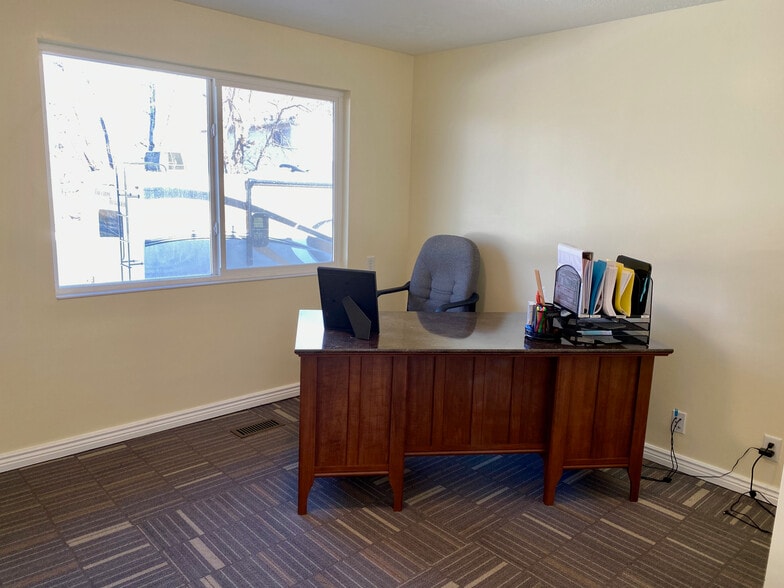 More Photos Of 579 S Main St, Kaysville Office For Sale