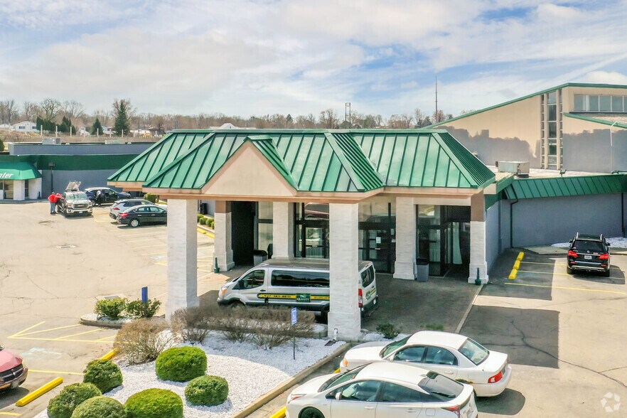 More Photos Of 383 E Leffel Ln, Springfield Hotel For Sale