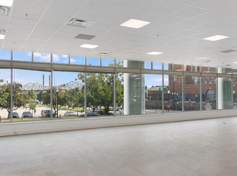 More Photos Of 333 E Main St, Louisville Office For Sale