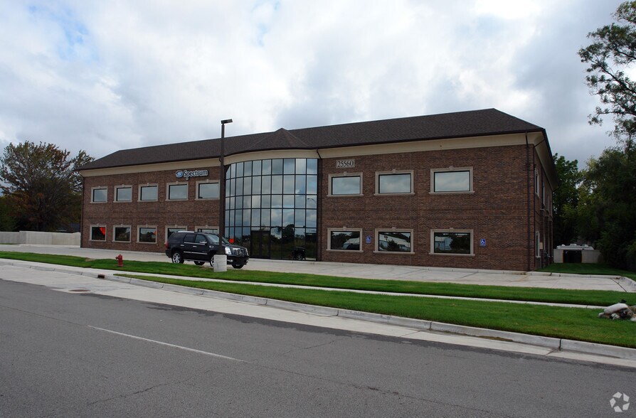 Primary Photo Of 25560 Mound Rd, Warren Light Distribution For Lease