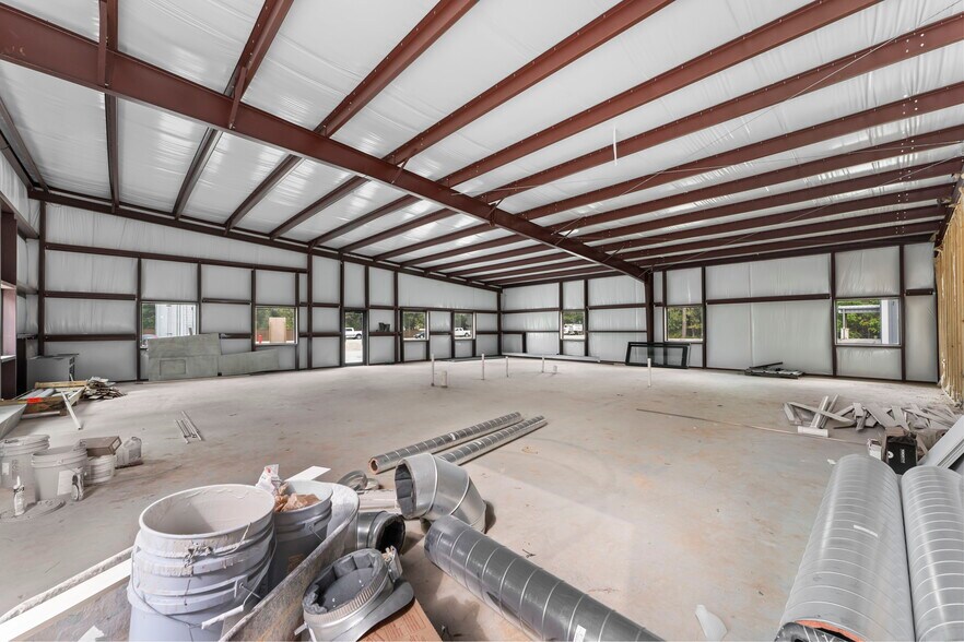 More Photos Of 402 Honea Egypt Rd, Magnolia Flex For Lease
