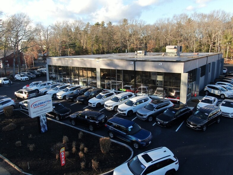 Primary Photo Of 32 Schoosett St, Pembroke Auto Dealership For Sale