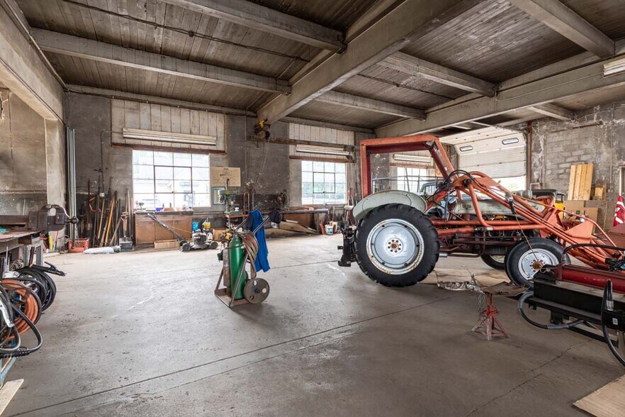 More Photos Of 170 E Main St, Milford Auto Repair For Sale