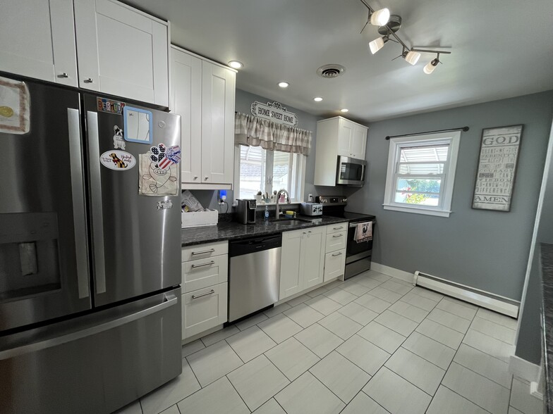 More Photos Of 2310 Rock Spring Rd, Forest Hill Office For Sale
