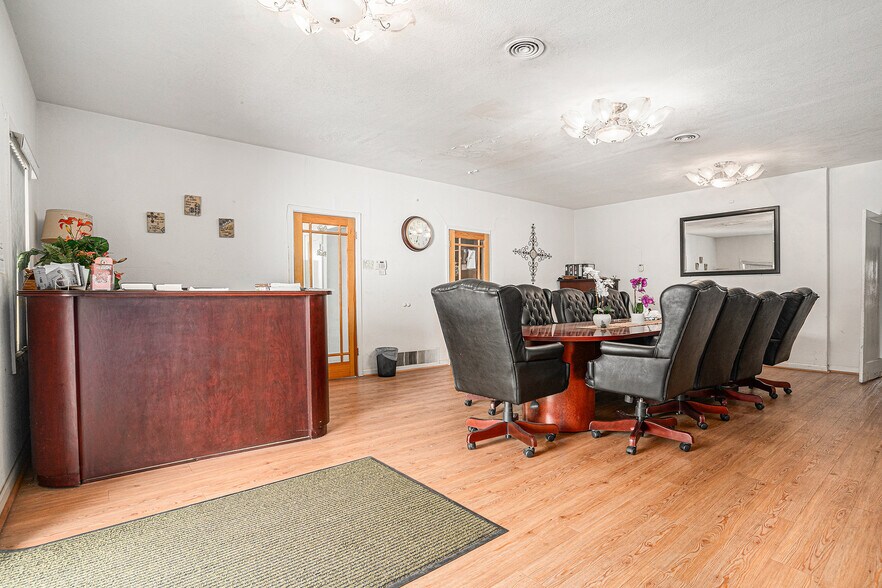 More Photos Of 457 Capistrano Dr, Oakland Specialty For Sale
