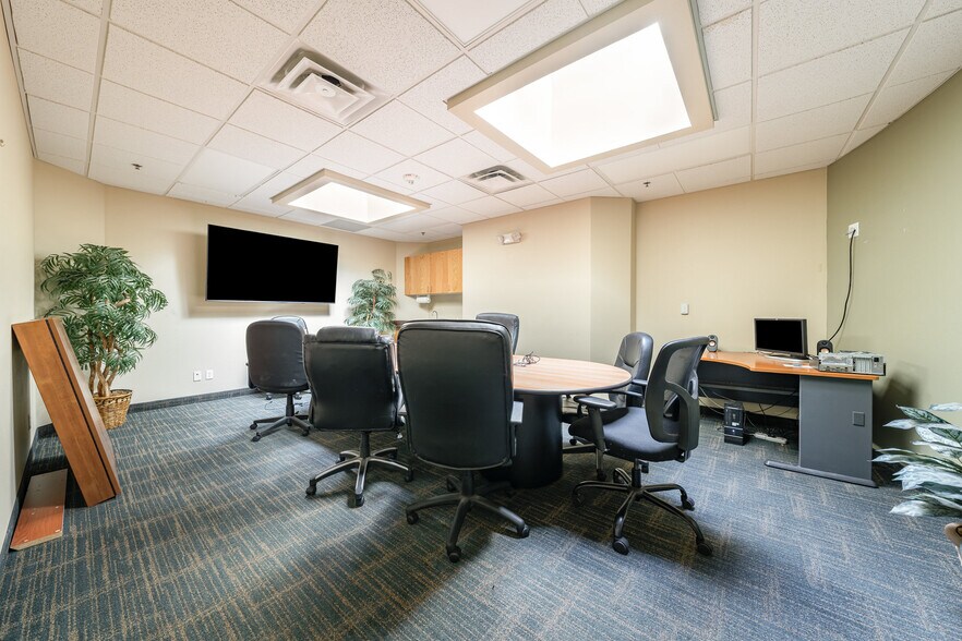 More Photos Of 5812 Venus Ave, Fort Collins Office For Lease