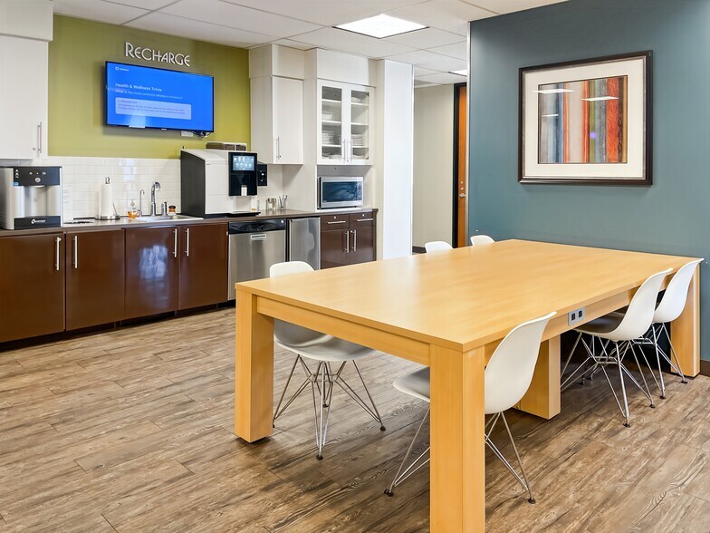 More Photos Of 321 S Boston Ave, Tulsa Coworking Space