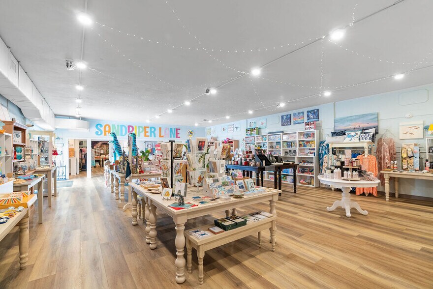 More Photos Of 1700 Highway 35 N, Rockport Storefront Retail Office For Sale