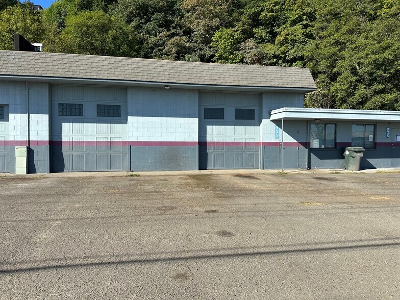 Primary Photo Of 934 Marine Dr, Port Angeles Warehouse For Lease