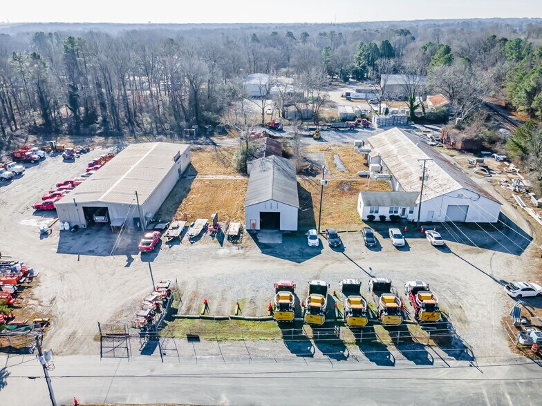 Primary Photo Of 3007-3015 Falling Creek Ave, Richmond Manufacturing For Sale