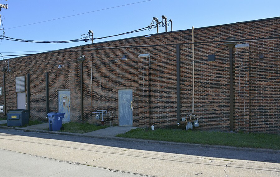 More Photos Of 3800-3900 S Campbell Ave, Springfield Unknown For Lease