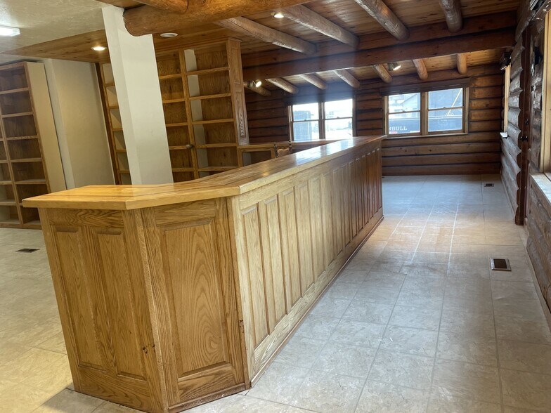 More Photos Of 115 Phillips St, Canyonville General Retail For Sale
