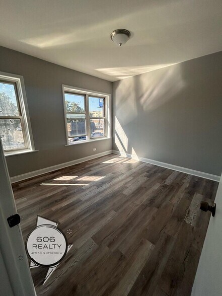 More Photos Of 7201-7217 N Western Ave, Chicago Apartments For Sale