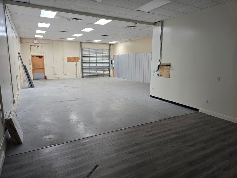More Photos Of 10310-10322 NW 55th St, Sunrise Warehouse For Lease