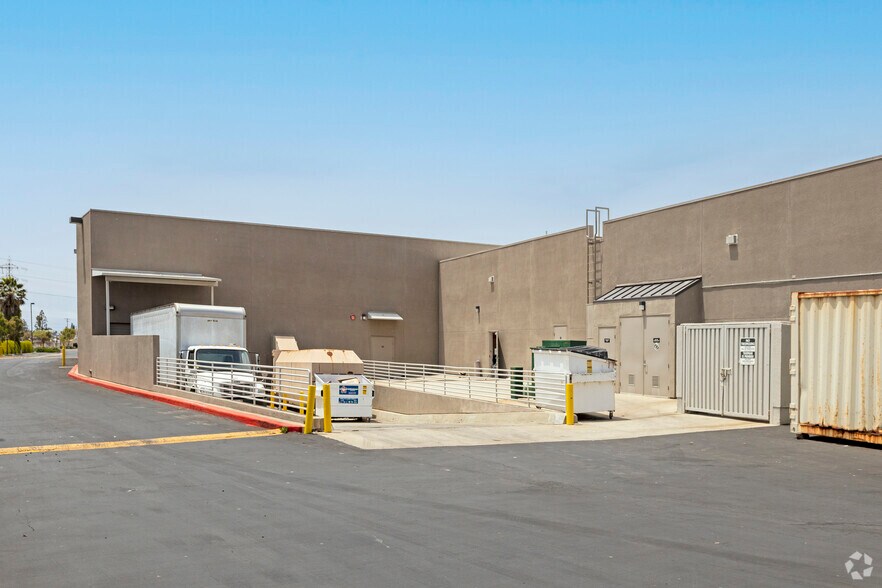 More Photos Of 610-680 Palomar St, Chula Vista Unknown For Lease