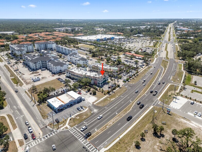 More Photos Of 3976 Destination Dr, Osprey Storefront For Lease