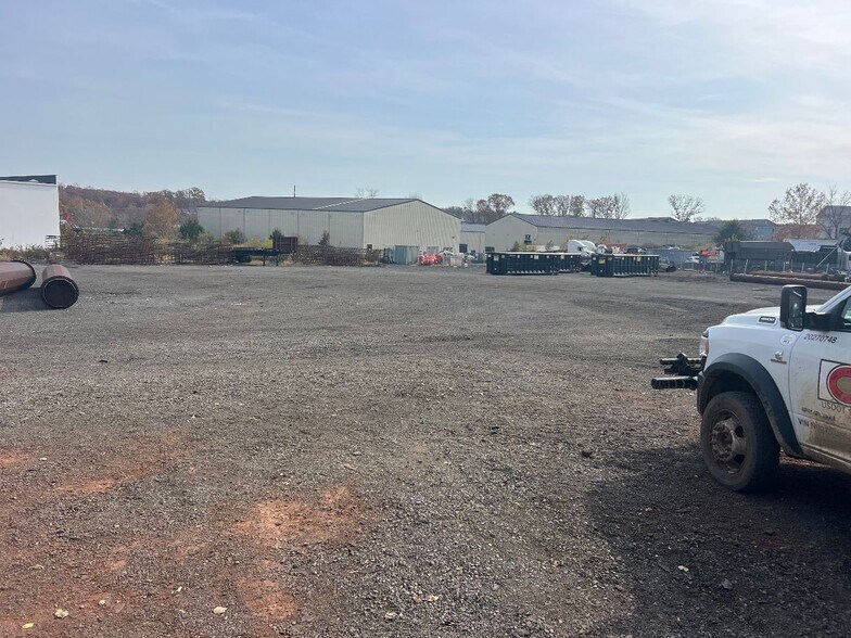 More Photos Of 9101 Owens Dr, Manassas Park Land For Lease