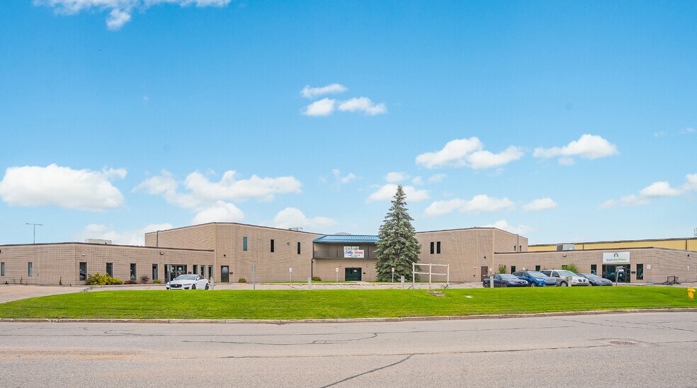 More Photos Of 1359 Fletcher Rd, Saskatoon Office For Sale