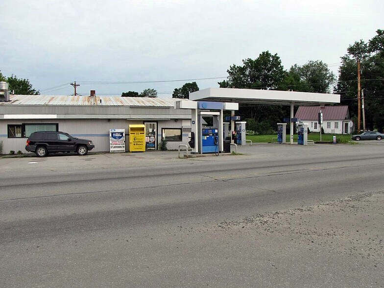Primary Photo Of 3131 US Route 5, Derby Convenience Store For Sale