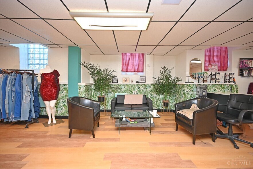 More Photos Of 3896 Reading Rd, Cincinnati Apartments For Sale