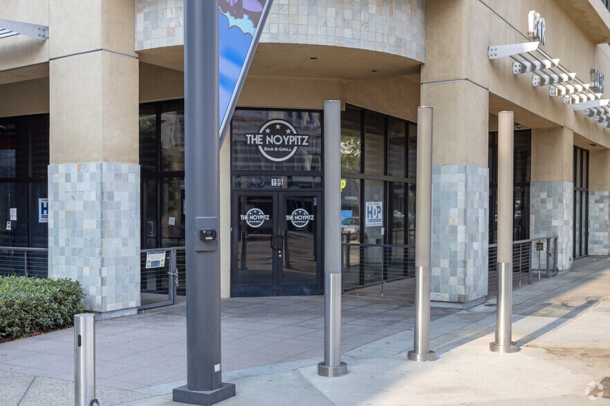 More Photos Of 133 The Promenade N, Long Beach Apartments For Sale