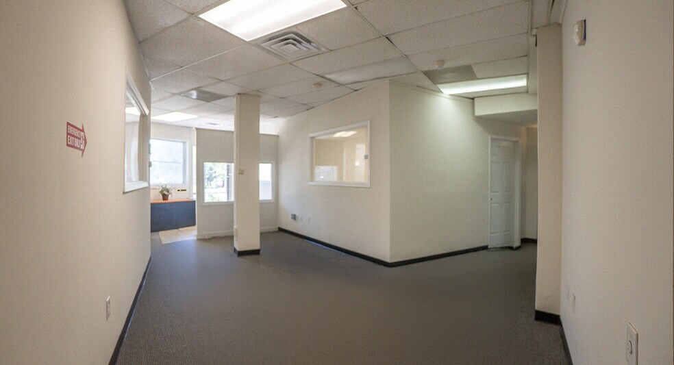 More Photos Of 3016 Martin Luther King Jr Ave SE, Washington Office For Sale