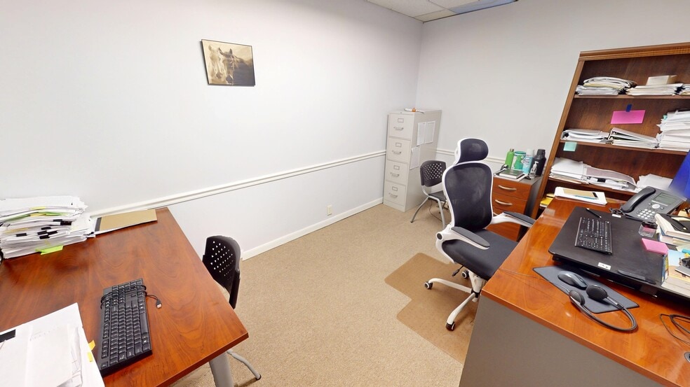 More Photos Of 1368 McCausland Ave, Saint Louis Office For Sale