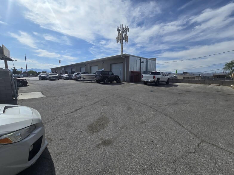 More Photos Of 1498 N Nellis Blvd, Las Vegas General Retail For Lease