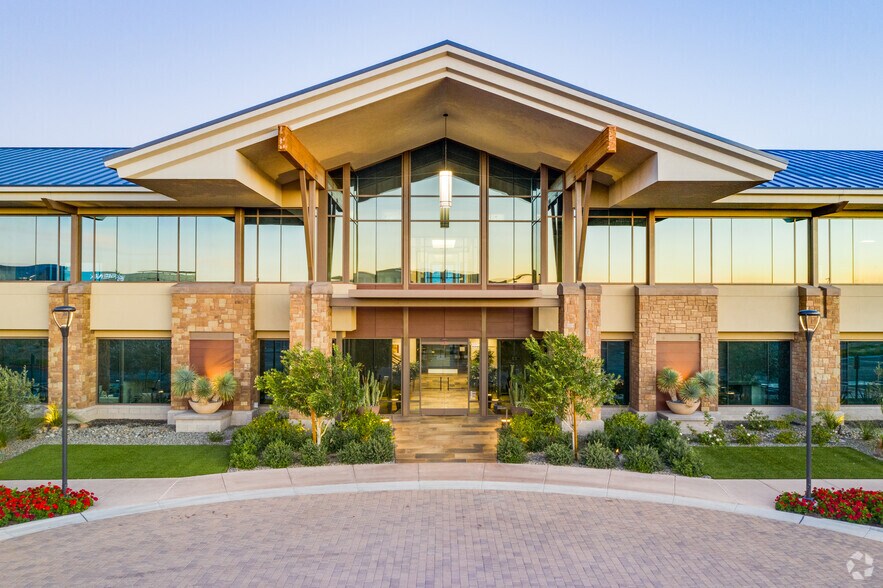 More Photos Of 161 E Rivulon Boulevard, Gilbert Office For Lease