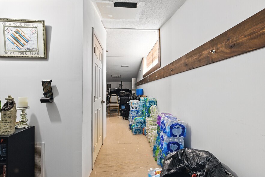 More Photos Of 303 N Pond St, Toccoa Religious Facility For Sale