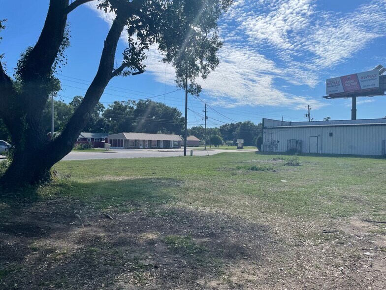 More Photos Of 1616 Creighton Rd, Pensacola Land For Lease