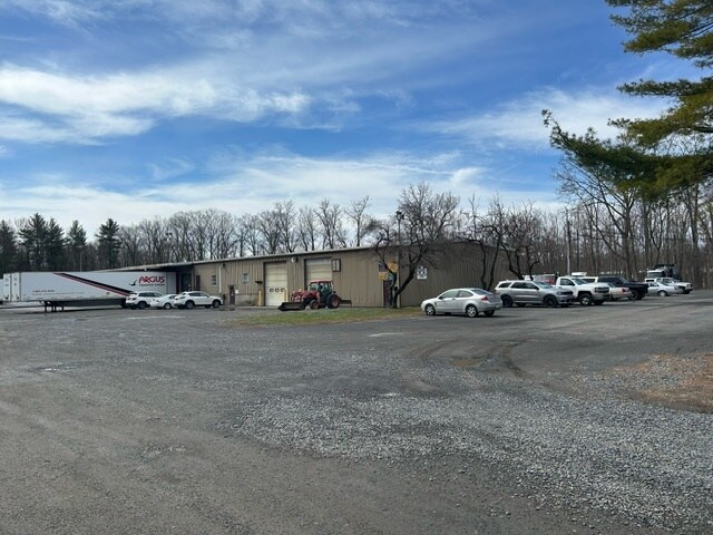 Primary Photo Of 158 Cordell Rd, Schenectady Warehouse For Lease