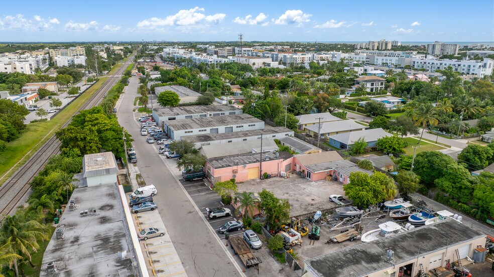 More Photos Of 341 SE 2nd Ave, Delray Beach Restaurant For Sale