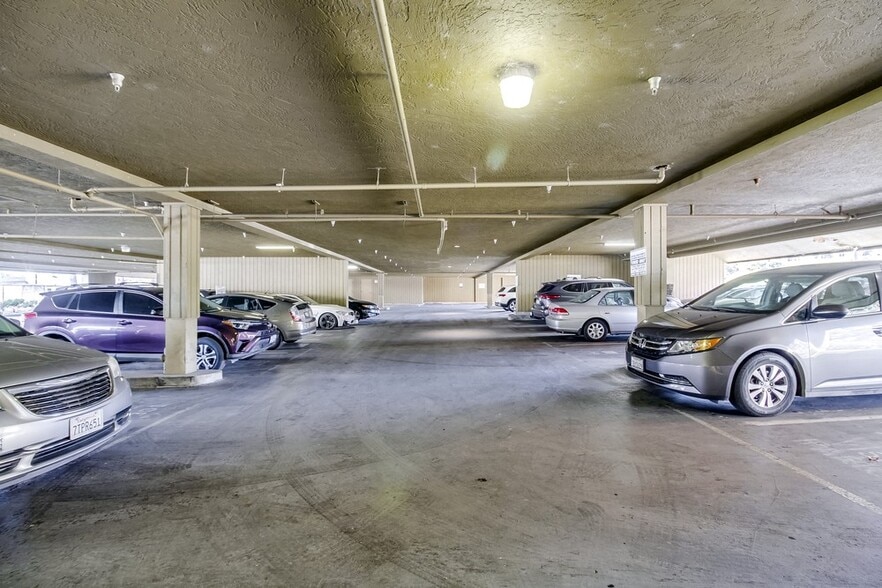 More Photos Of 9625 Black Mountain Rd, San Diego Office For Sale