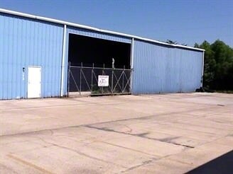 More Photos Of 1855 Cullen Blvd, Pearland Flex For Lease