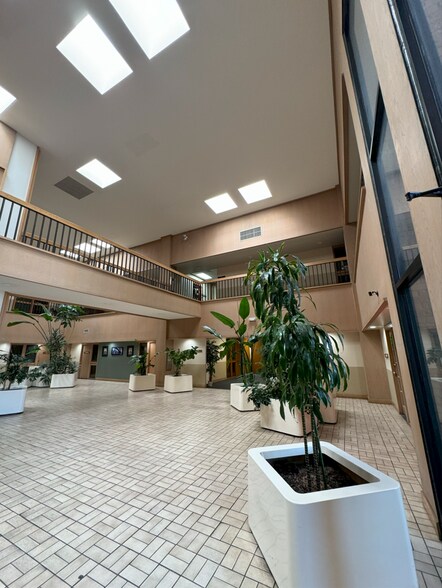 More Photos Of 9440 Viscount Blvd, El Paso Office For Sale